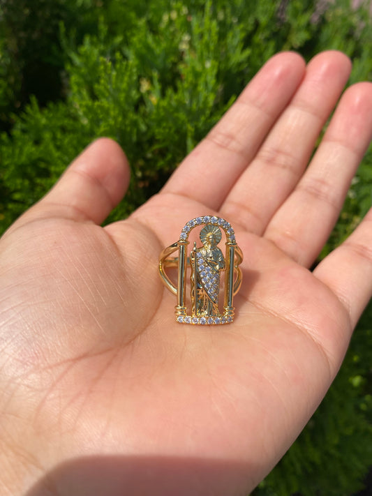 San Judas con piedras